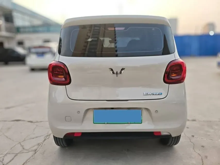 2025 WuLing HongGuang MINI EV BEV 16.2KWH,autocango,china used car exporter,china ev exporter,chinese used car exporter,chinese used ev exporter