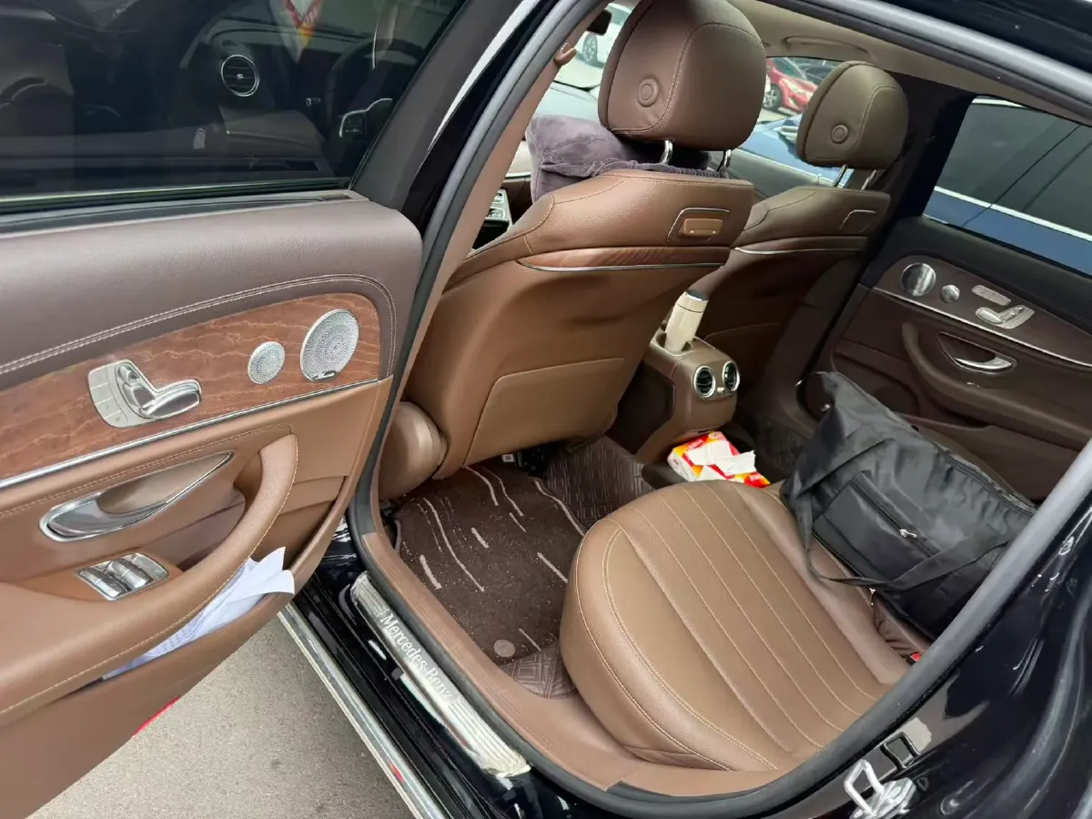 2020 Mercedes-Benz E Class 2.0T 258HP L4 9AT,autocango,china used car exporter,china ev exporter,chinese used car exporter,chinese used ev exporter