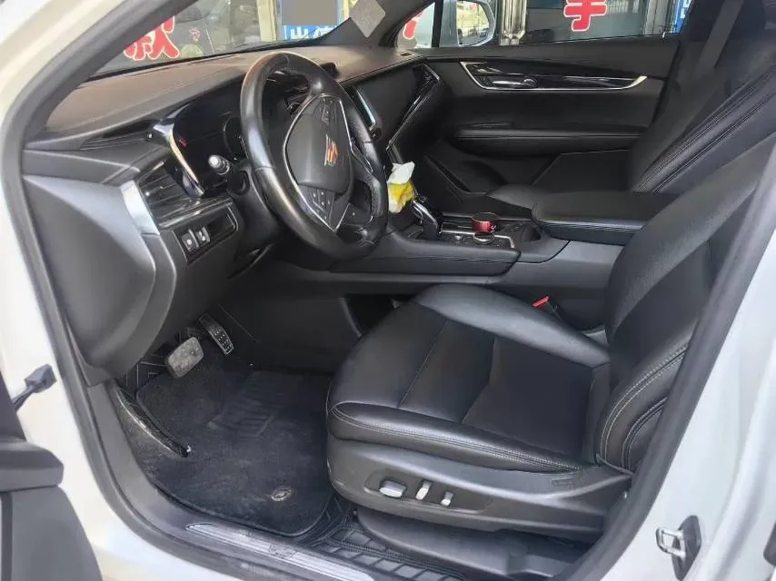 2021 Cadillac XT5 2.0T 237HP L4 9AT,autocango,china used car exporter,china ev exporter,chinese used car exporter,chinese used ev exporter