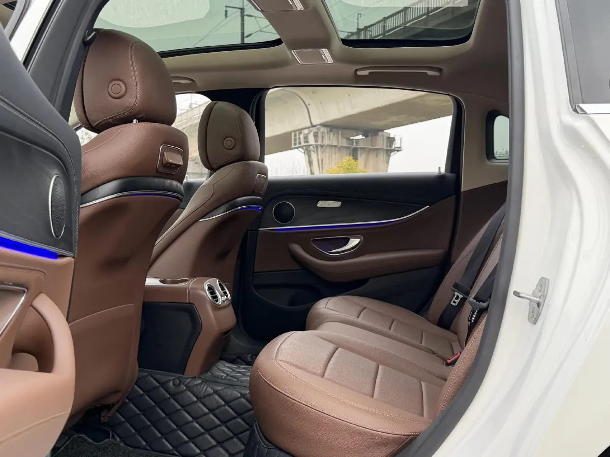 2020 Mercedes-Benz E Class 2.0T 258HP L4 9AT,autocango,china used car exporter,china ev exporter,chinese used car exporter,chinese used ev exporter