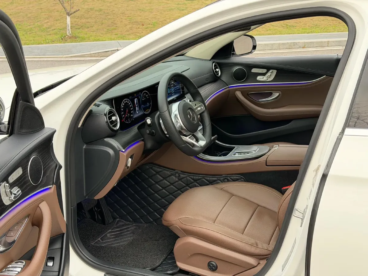 2020 Mercedes-Benz E Class 2.0T 258HP L4 9AT,autocango,china used car exporter,china ev exporter,chinese used car exporter,chinese used ev exporter