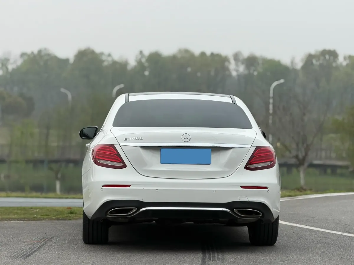 2020 Mercedes-Benz E Class 2.0T 258HP L4 9AT,autocango,china used car exporter,china ev exporter,chinese used car exporter,chinese used ev exporter