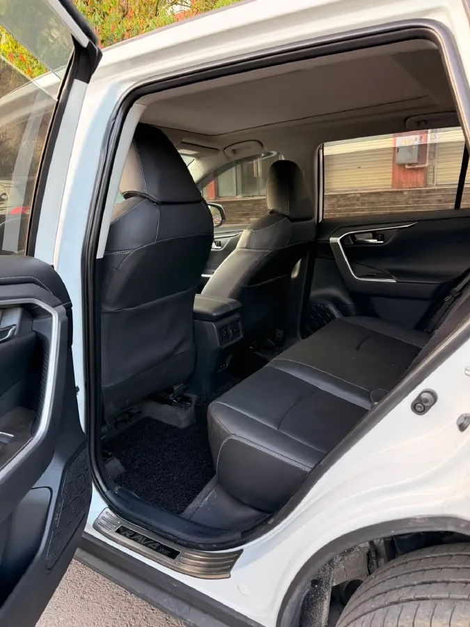 2023 Toyota RAV4 2.0L 171HP L4 CVT,autocango,china used car exporter,china ev exporter,chinese used car exporter,chinese used ev exporter