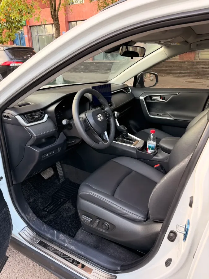 2023 Toyota RAV4 2.0L 171HP L4 CVT,autocango,china used car exporter,china ev exporter,chinese used car exporter,chinese used ev exporter