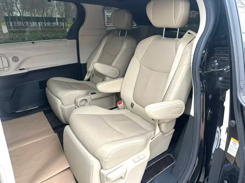 2021 Toyota Sienna 2.5L 192HP L4 E-CVT Hybrid,autocango,china used car exporter,china ev exporter,chinese used car exporter,chinese used ev exporter