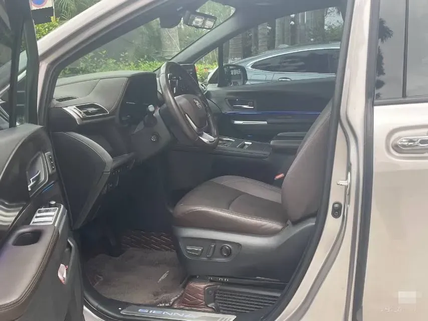 2021 Toyota Sienna 2.5L 192HP L4 E-CVT Hybrid,autocango,china used car exporter,china ev exporter,chinese used car exporter,chinese used ev exporter