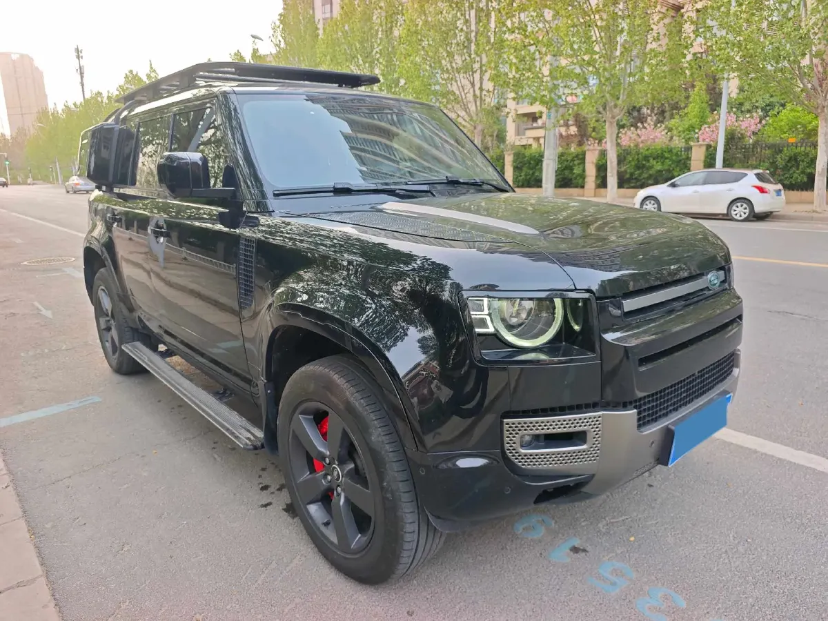 2025 Land Rover Defender 3.0T 400HP L6 8AT,autocango,china used car exporter,china ev exporter,chinese used car exporter,chinese used ev exporter
