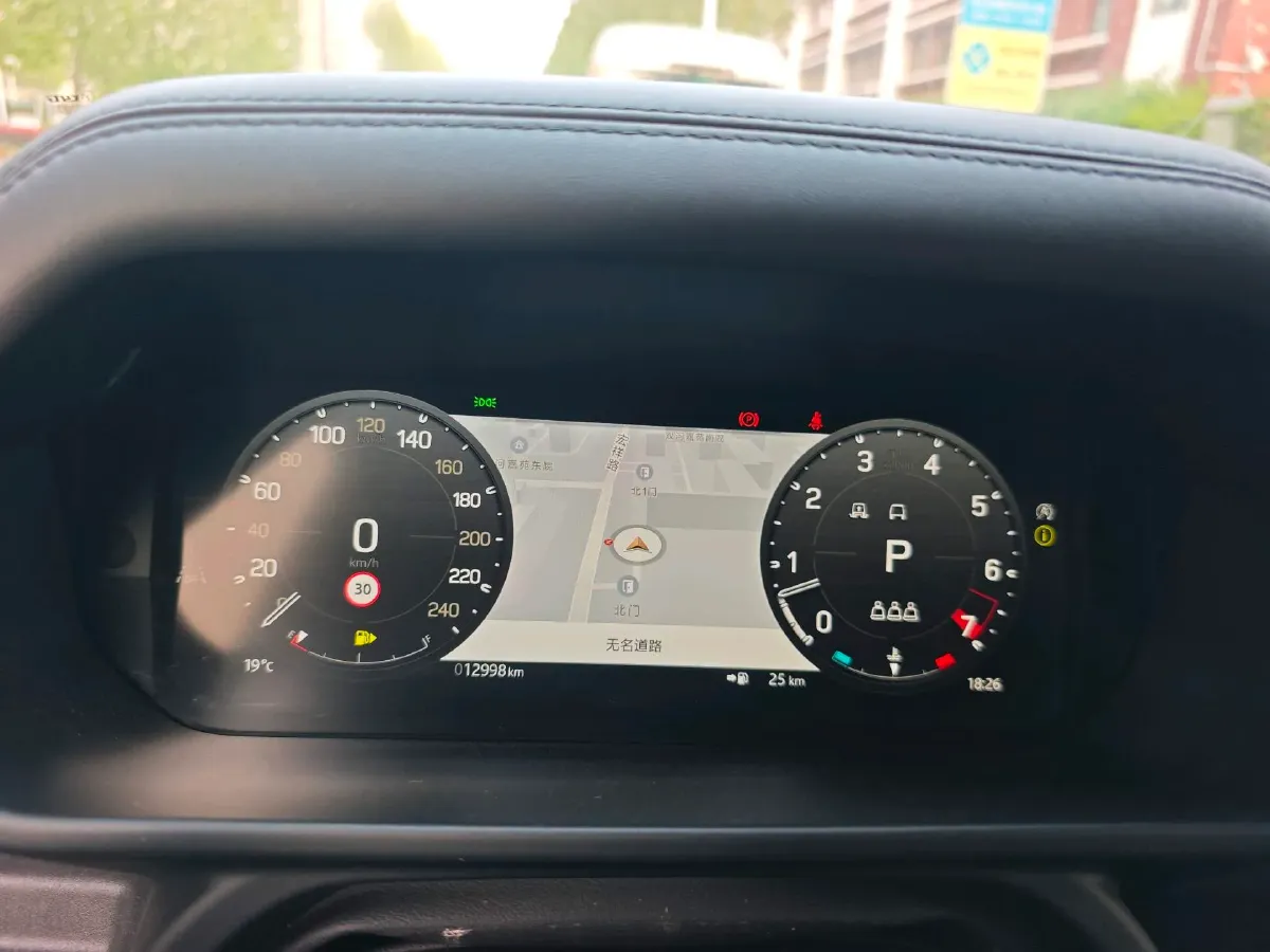 2025 Land Rover Defender 3.0T 400HP L6 8AT,autocango,china used car exporter,china ev exporter,chinese used car exporter,chinese used ev exporter