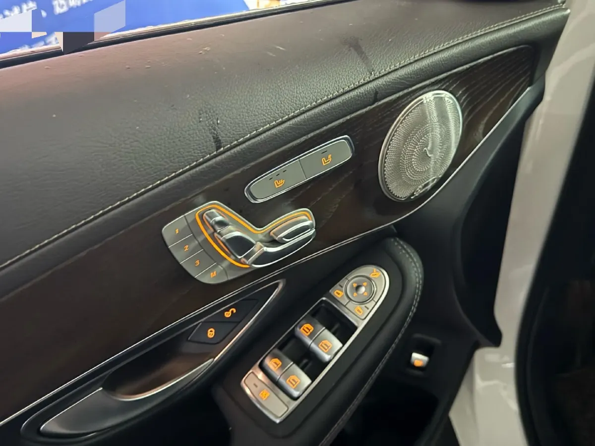 2022 Mercedes-Benz GLC Class 2.0T 258HP L4 9AT,autocango,china used car exporter,china ev exporter,chinese used car exporter,chinese used ev exporter