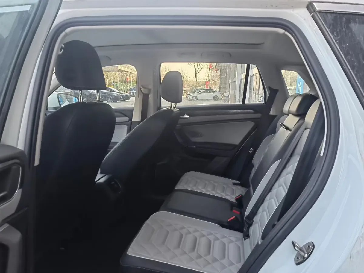 2023 Volkswagen Tayron 1.5T 160HP L4 7DCT,autocango,china used car exporter,china ev exporter,chinese used car exporter,chinese used ev exporter