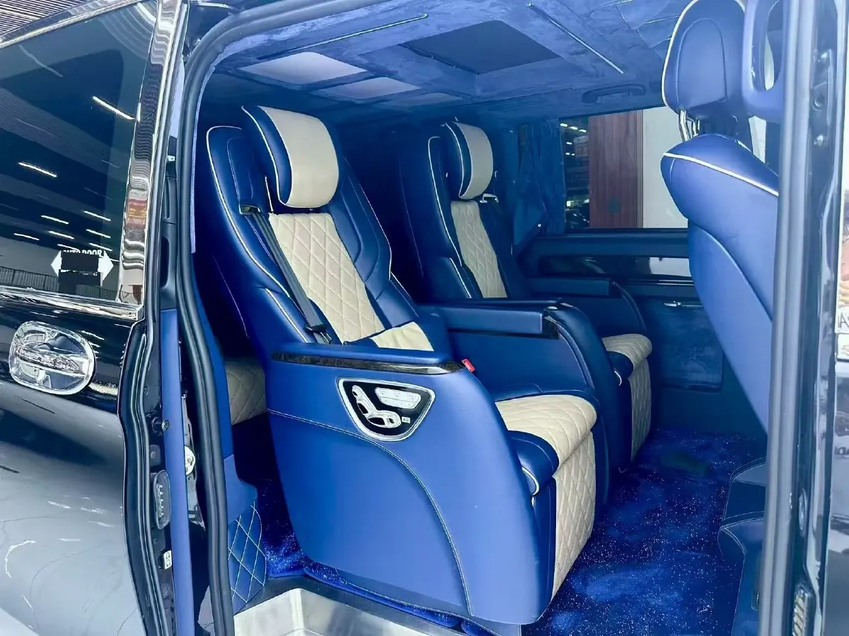 2020 Mercedes-Benz Vito 2.0T 211HP L4 9AT,autocango,china used car exporter,china ev exporter,chinese used car exporter,chinese used ev exporter