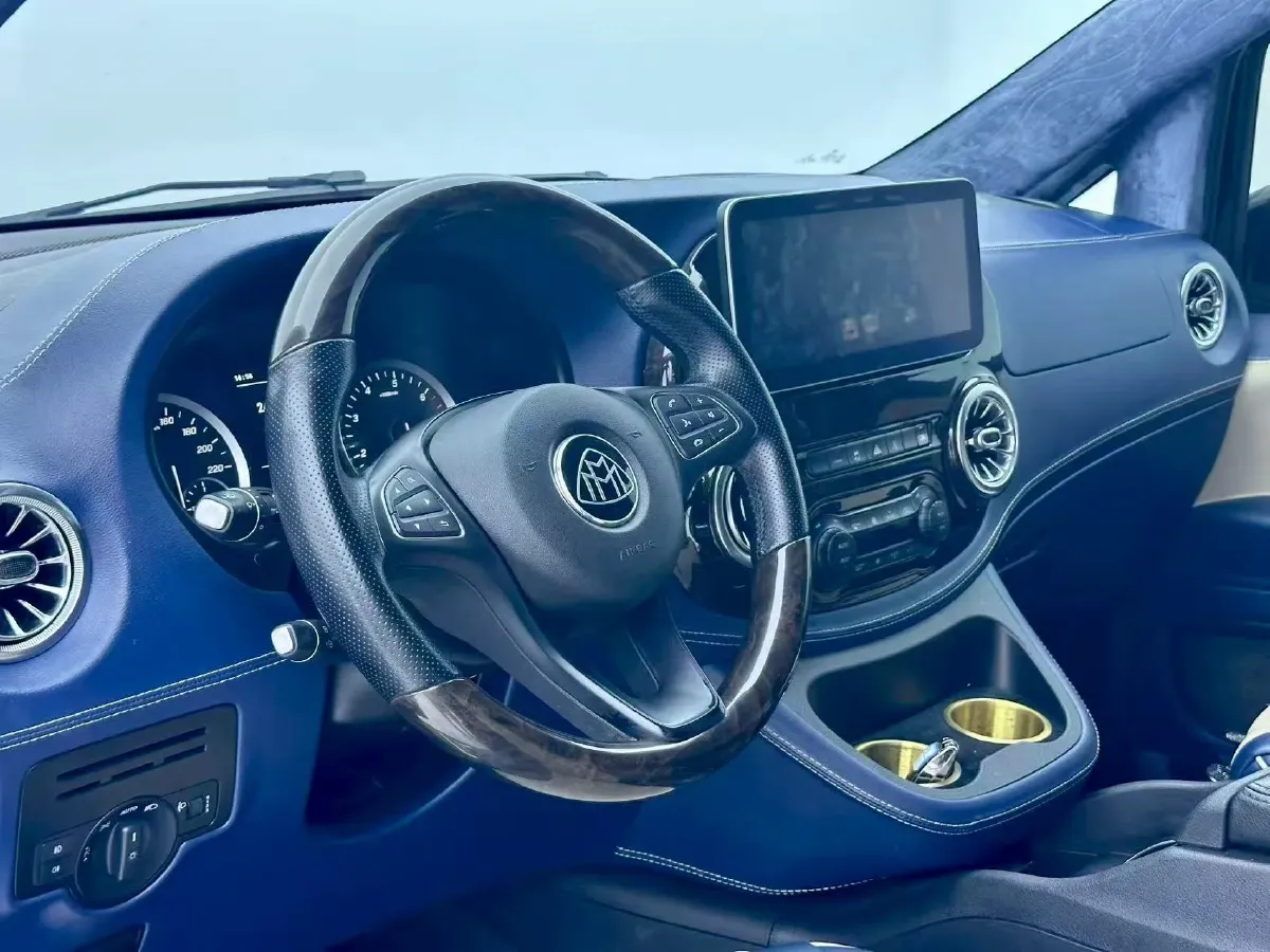 2020 Mercedes-Benz Vito 2.0T 211HP L4 9AT,autocango,china used car exporter,china ev exporter,chinese used car exporter,chinese used ev exporter