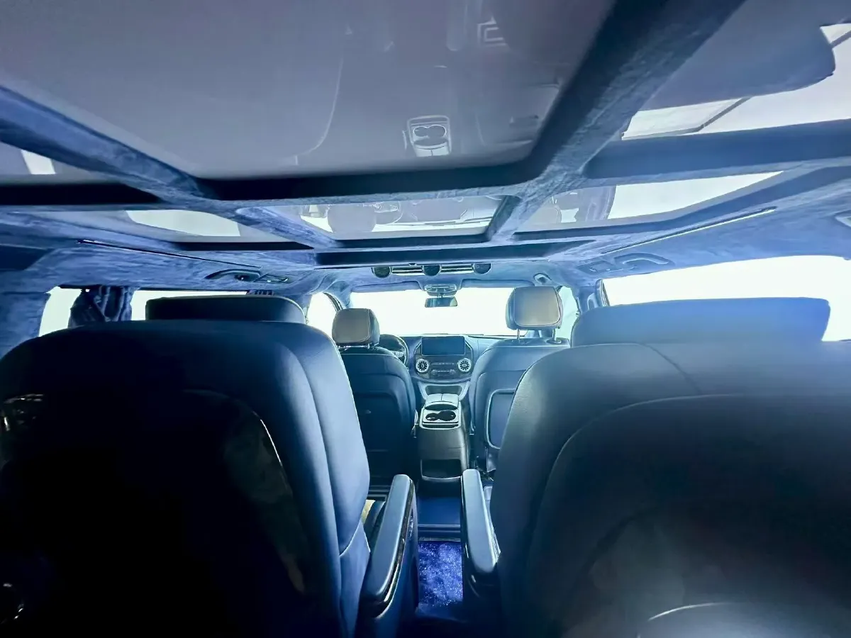 2020 Mercedes-Benz Vito 2.0T 211HP L4 9AT,autocango,china used car exporter,china ev exporter,chinese used car exporter,chinese used ev exporter