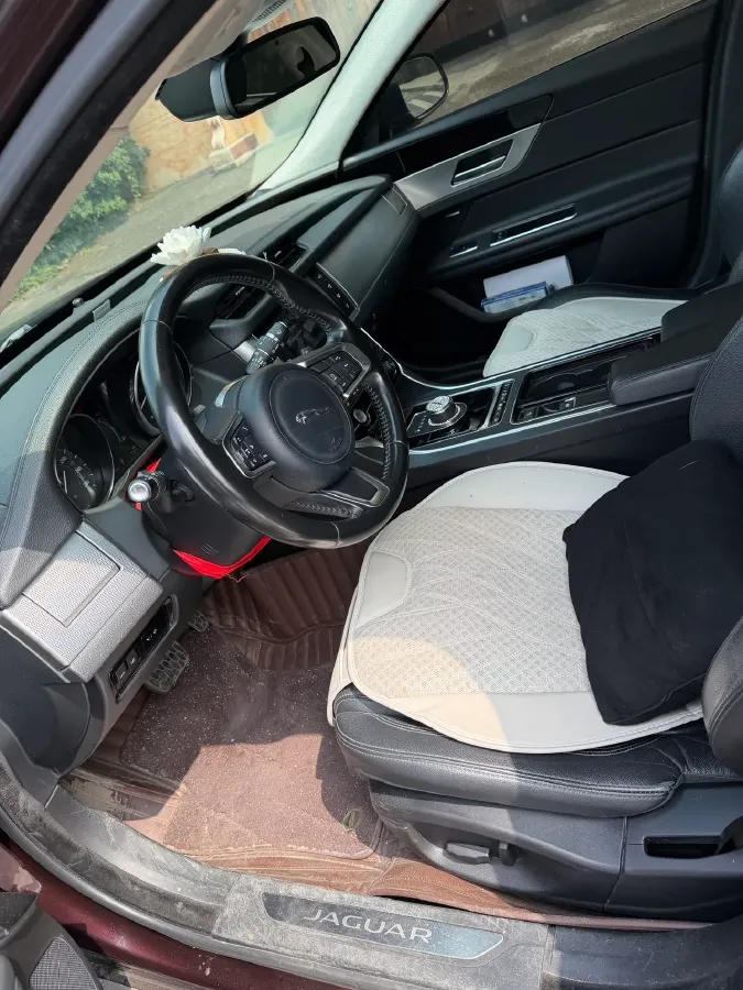 2018 Jaguar XFL 2.0T 200HP L4 8AT,autocango,china used car exporter,china ev exporter,chinese used car exporter,chinese used ev exporter