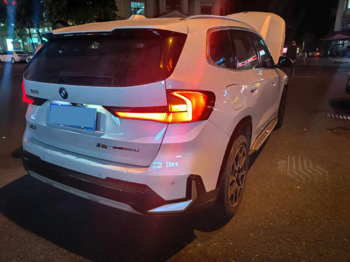 2024 BMW X1 2.0T 204HP L4 7DCT,autocango,china used car exporter,china ev exporter,chinese used car exporter,chinese used ev exporter