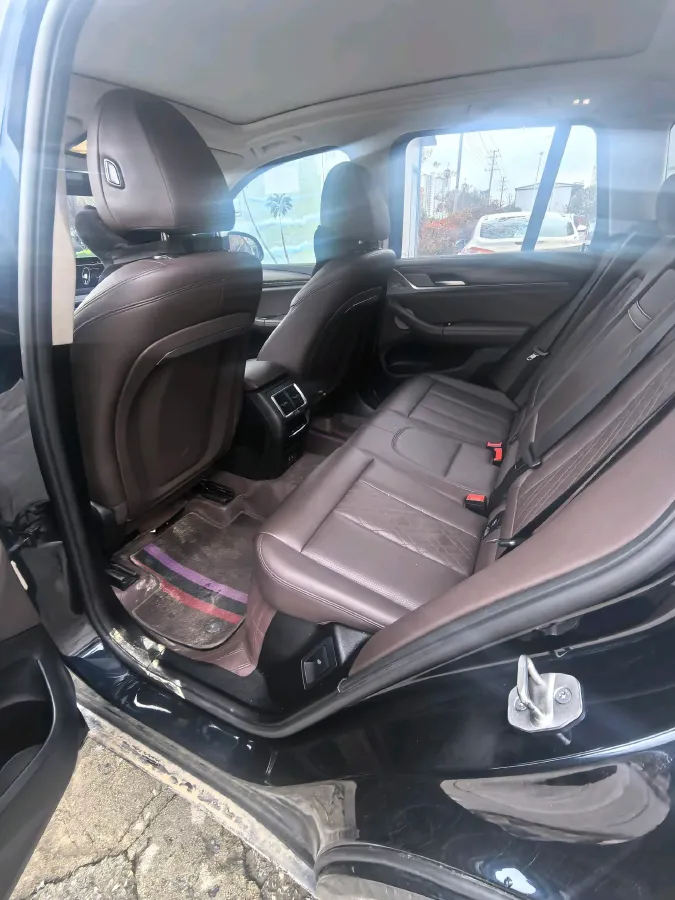 2022 BMW X3 2.0T 252HP L4 8AT,autocango,china used car exporter,china ev exporter,chinese used car exporter,chinese used ev exporter