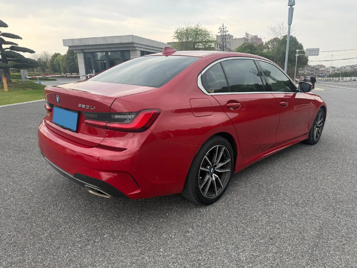 2020 BMW 3 Series 2.0T 156HP L4 8AT,autocango,china used car exporter,china ev exporter,chinese used car exporter,chinese used ev exporter