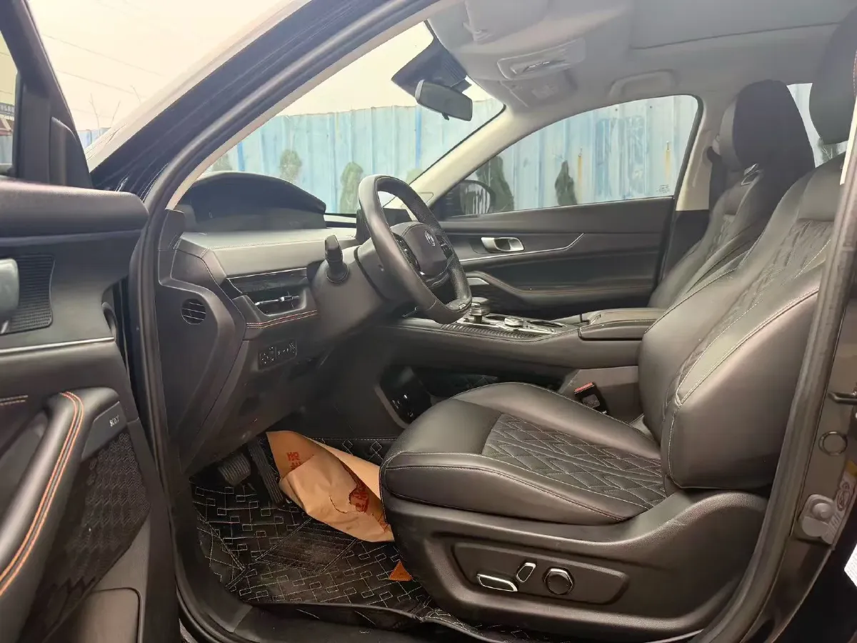 2022 Bestune T99 2.0T 224HP L4 6AT,autocango,china used car exporter,china ev exporter,chinese used car exporter,chinese used ev exporter