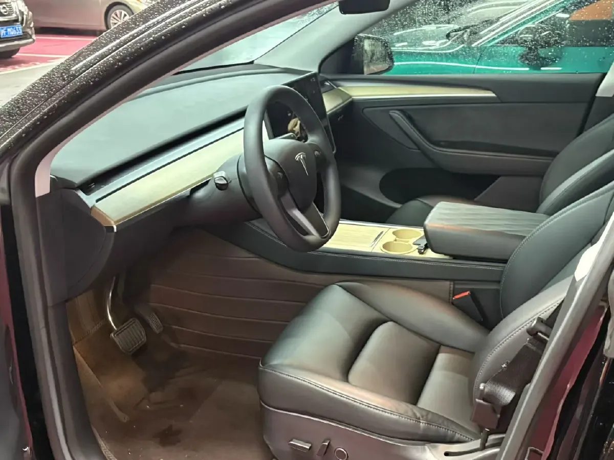 2022 Tesla Model Y BEV 60KWH,autocango,china used car exporter,china ev exporter,chinese used car exporter,chinese used ev exporter