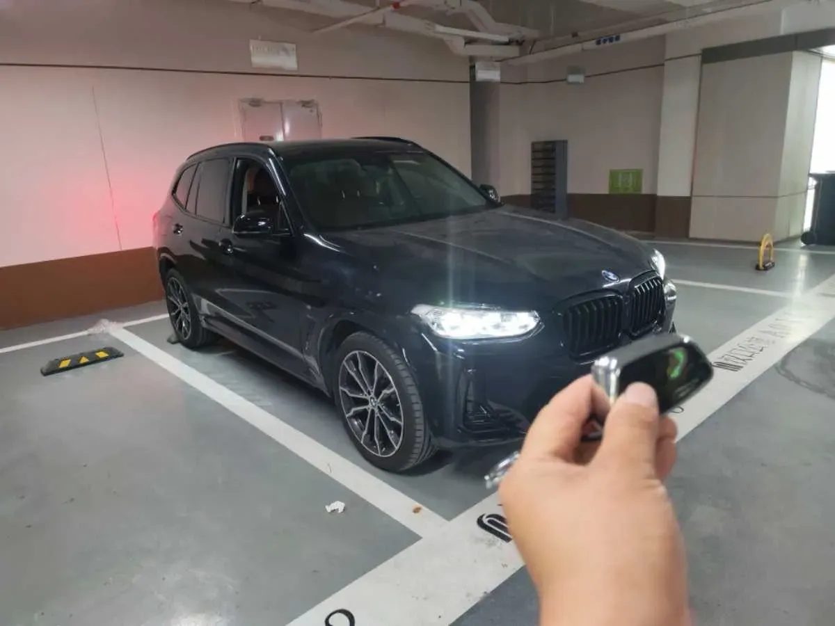 2023 BMW X3 2.0T 245HP L4 8AT,autocango,china used car exporter,china ev exporter,chinese used car exporter,chinese used ev exporter