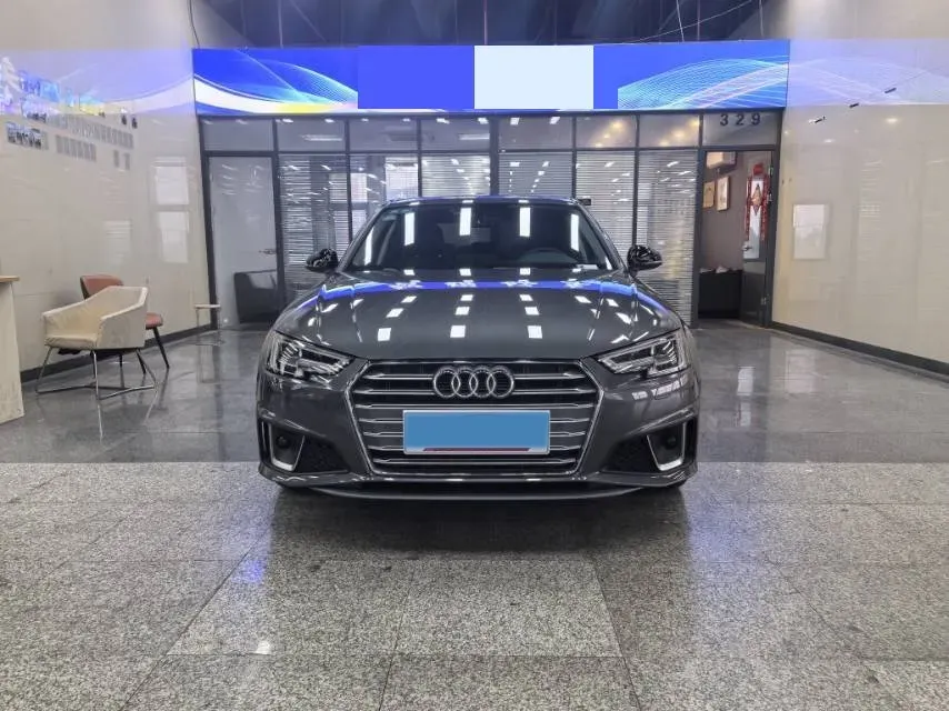 2019 Audi A4L 2.0T 190HP L4 7DCT,autocango,china used car exporter,china ev exporter,chinese used car exporter,chinese used ev exporter