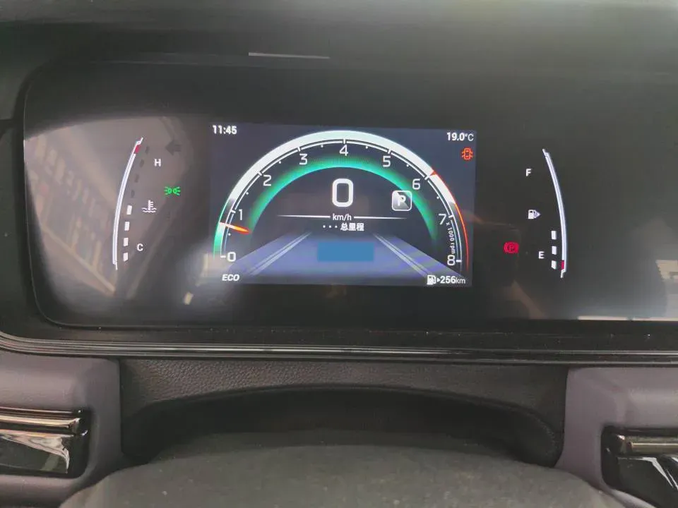 2025 GAC Trumpchi M6 1.5T 177HP L4 7DCT,autocango,china used car exporter,china ev exporter,chinese used car exporter,chinese used ev exporter