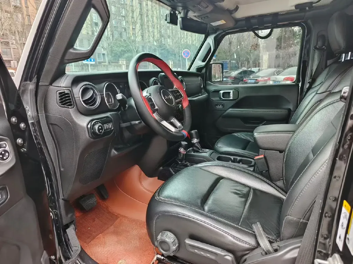 2019 Jeep Wrangler 2.0T 266HP L4 8AT,autocango,china used car exporter,china ev exporter,chinese used car exporter,chinese used ev exporter