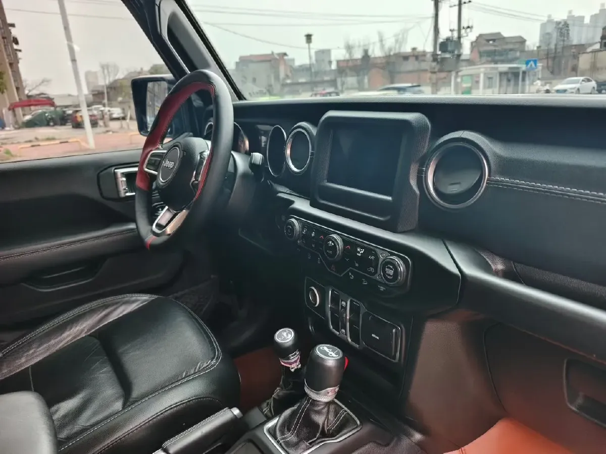 2019 Jeep Wrangler 2.0T 266HP L4 8AT,autocango,china used car exporter,china ev exporter,chinese used car exporter,chinese used ev exporter