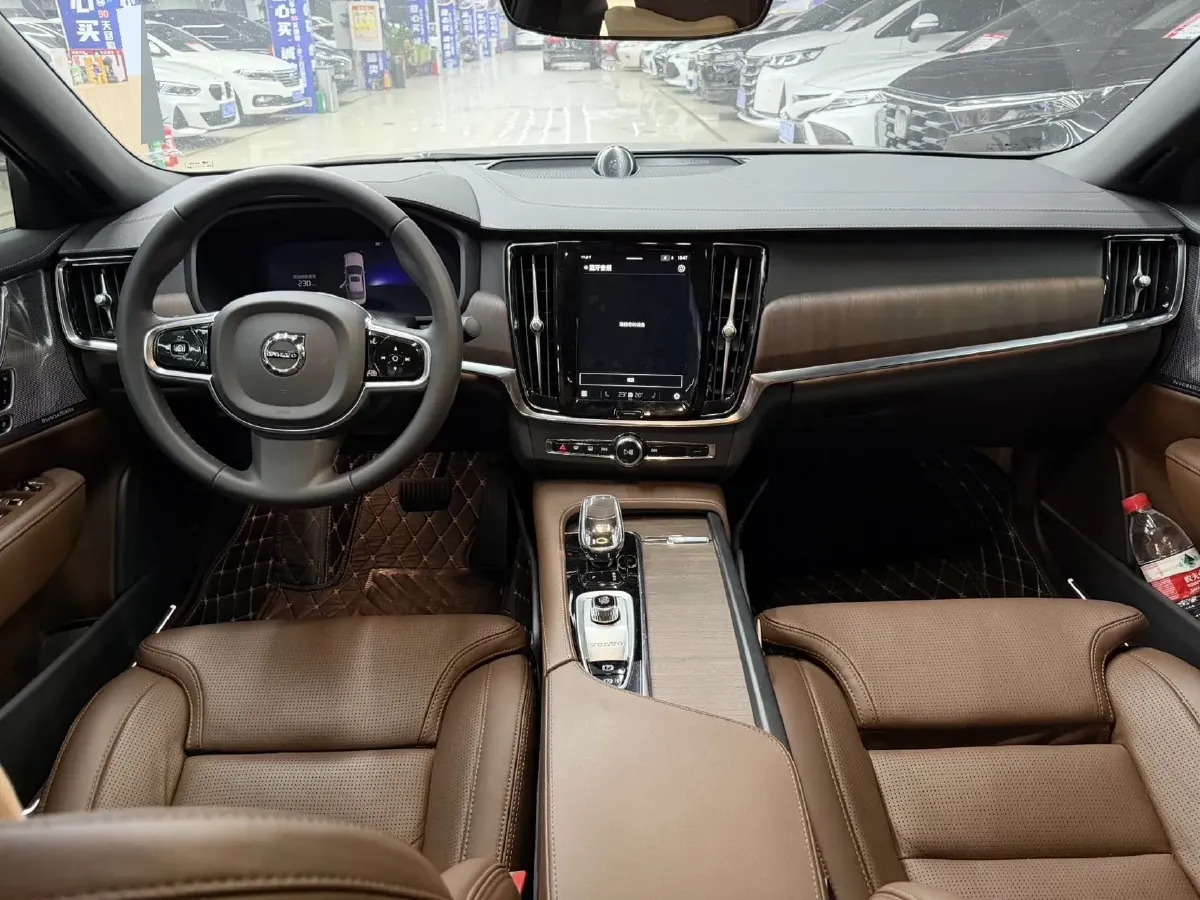 2024 Volvo S90 2.0T 250HP L4 8AT,autocango,china used car exporter,china ev exporter,chinese used car exporter,chinese used ev exporter