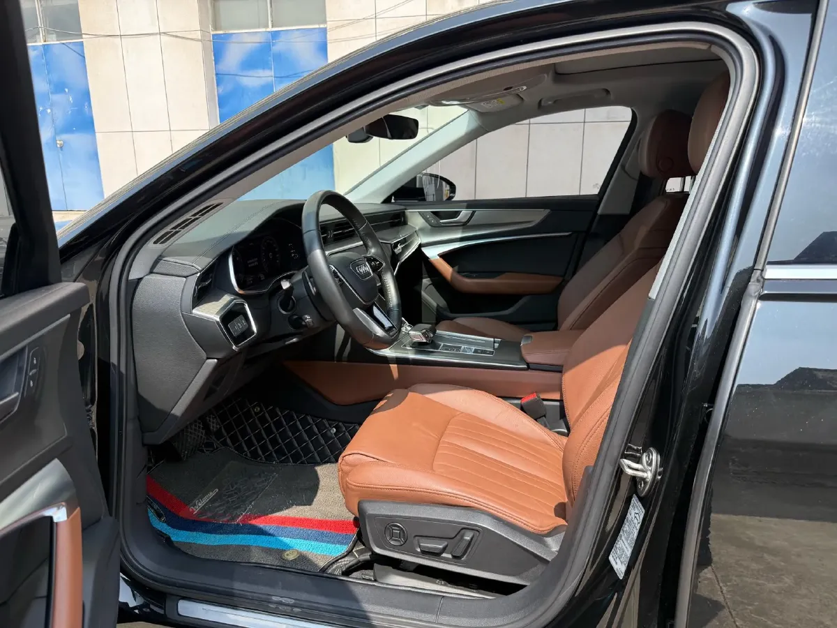 2020 Audi A6L 2.0T 224HP L4 7DCT,autocango,china used car exporter,china ev exporter,chinese used car exporter,chinese used ev exporter