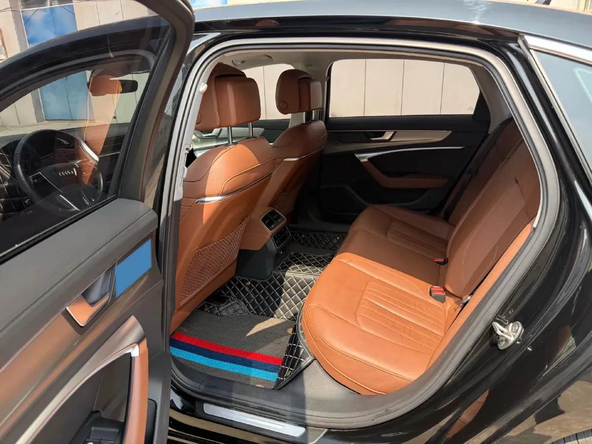 2020 Audi A6L 2.0T 224HP L4 7DCT,autocango,china used car exporter,china ev exporter,chinese used car exporter,chinese used ev exporter