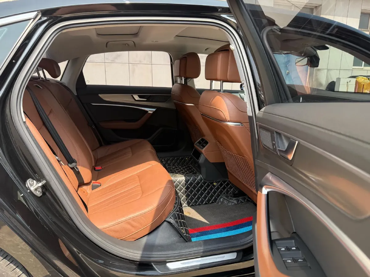 2020 Audi A6L 2.0T 224HP L4 7DCT,autocango,china used car exporter,china ev exporter,chinese used car exporter,chinese used ev exporter