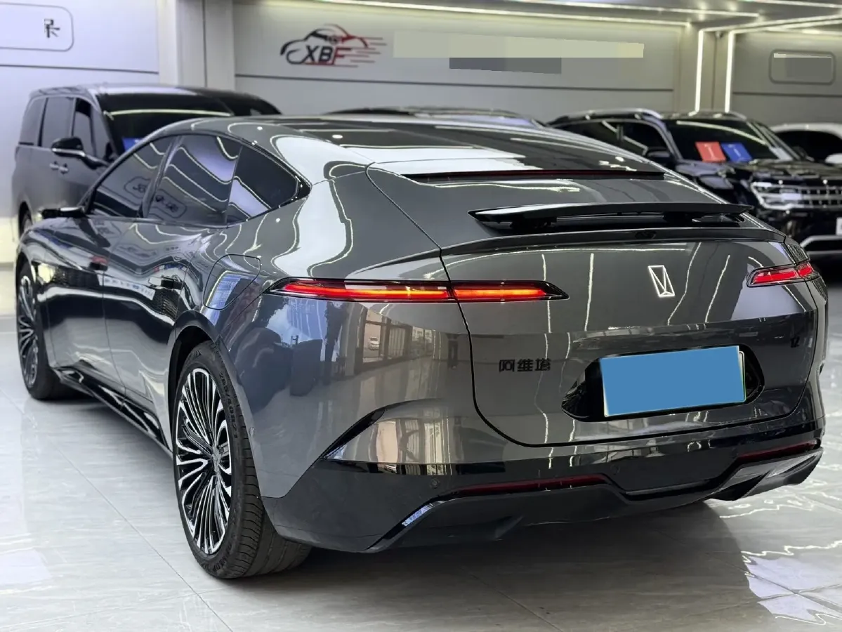 2025 Avatr 12 BEV,autocango,china used car exporter,china ev exporter,chinese used car exporter,chinese used ev exporter