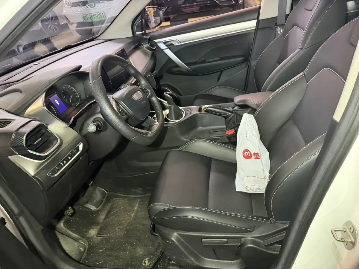 2025 Geely Coolray 1.5L 126HP L4 5MT,autocango,china used car exporter,china ev exporter,chinese used car exporter,chinese used ev exporter