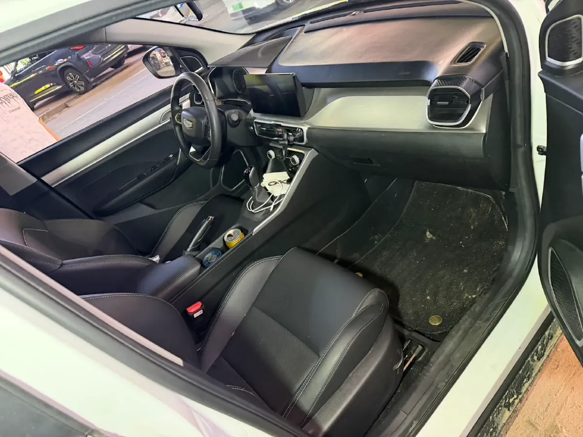 2025 Geely Coolray 1.5L 126HP L4 5MT,autocango,china used car exporter,china ev exporter,chinese used car exporter,chinese used ev exporter