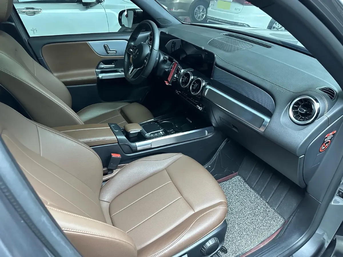 2023 Mercedes-Benz GLB Class 1.3T 163HP L4 7DCT,autocango,china used car exporter,china ev exporter,chinese used car exporter,chinese used ev exporter