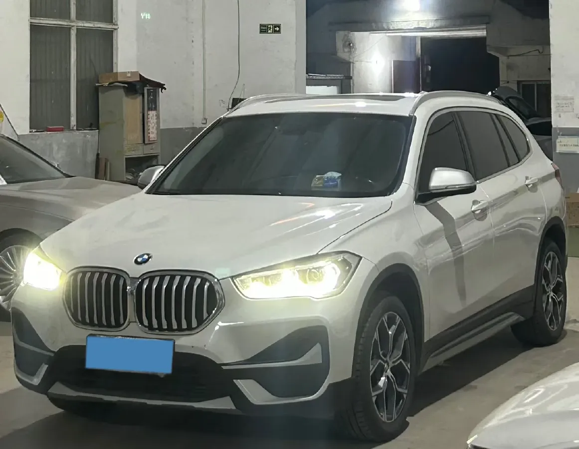 2021 BMW X1 1.5T 140HP L3 7DCT,autocango,china used car exporter,china ev exporter,chinese used car exporter,chinese used ev exporter