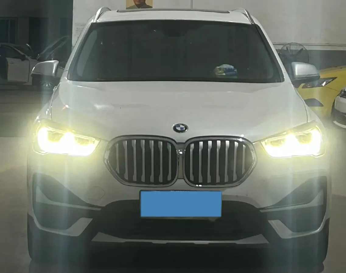 2021 BMW X1 1.5T 140HP L3 7DCT,autocango,china used car exporter,china ev exporter,chinese used car exporter,chinese used ev exporter