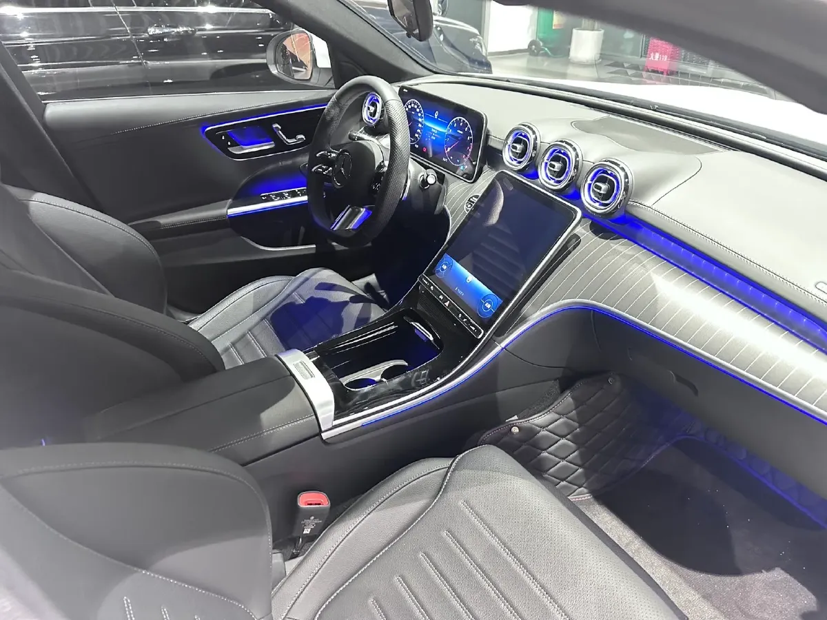 2025 Mercedes-Benz C Class 1.5T 204HP L4 9AT,autocango,china used car exporter,china ev exporter,chinese used car exporter,chinese used ev exporter