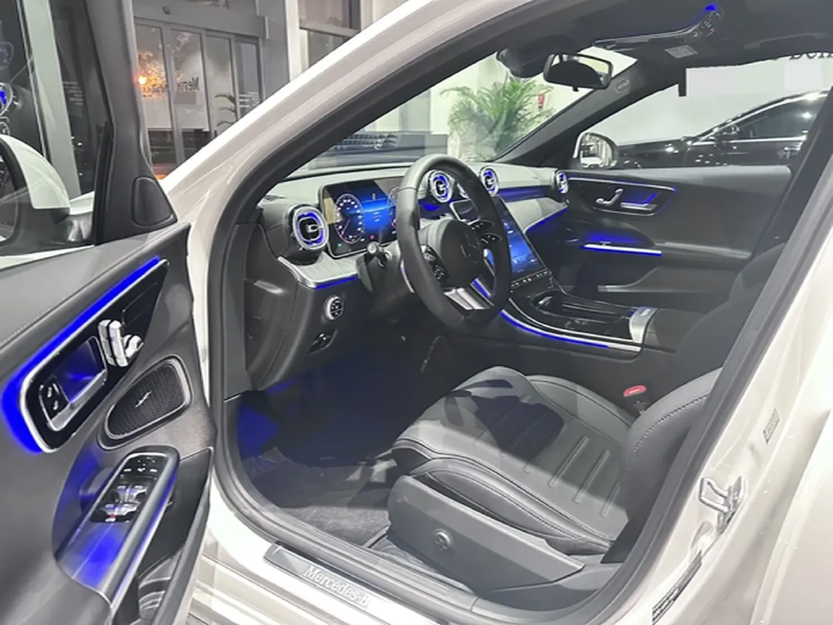 2025 Mercedes-Benz C Class 1.5T 204HP L4 9AT,autocango,china used car exporter,china ev exporter,chinese used car exporter,chinese used ev exporter