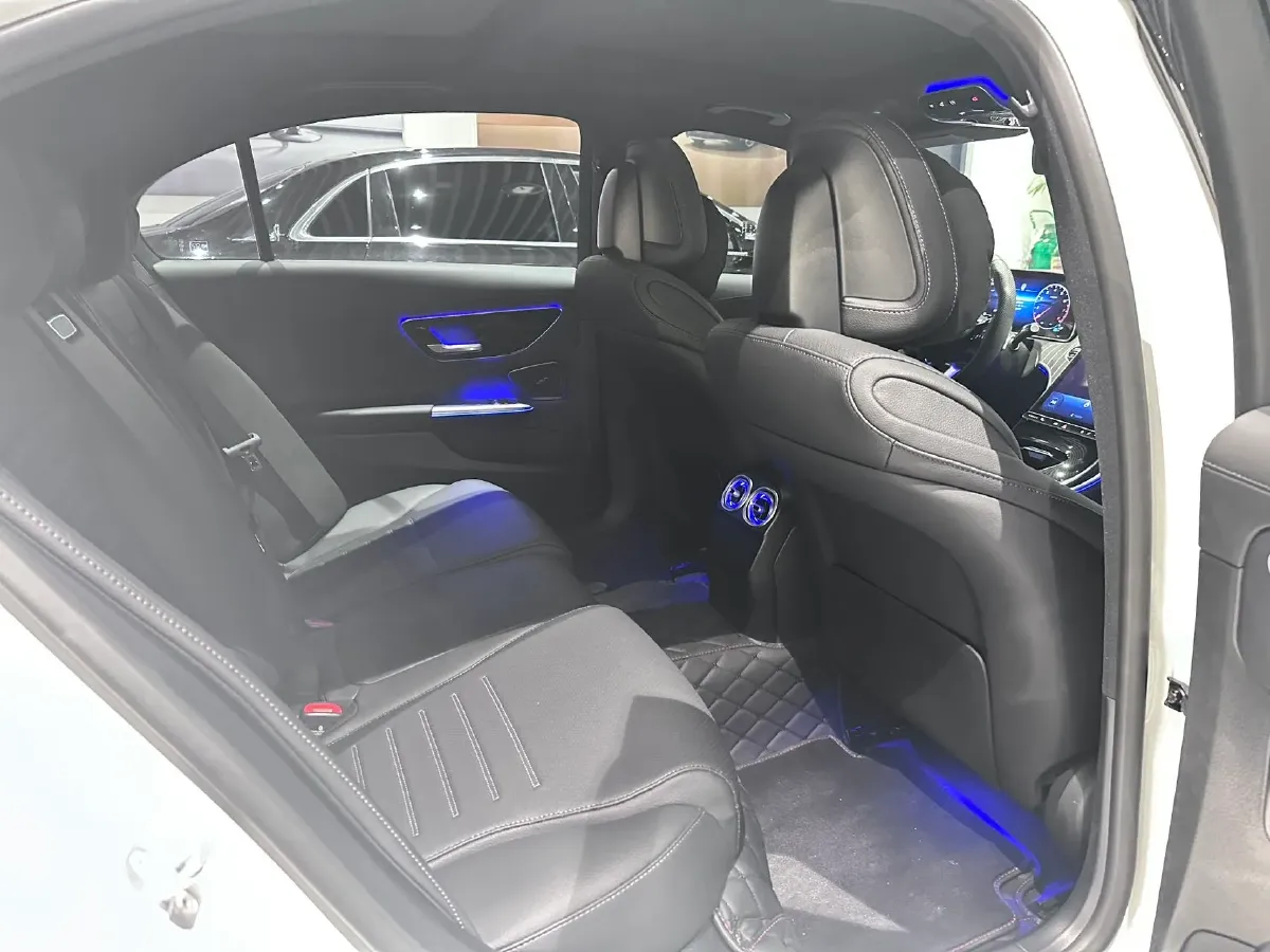 2025 Mercedes-Benz C Class 1.5T 204HP L4 9AT,autocango,china used car exporter,china ev exporter,chinese used car exporter,chinese used ev exporter