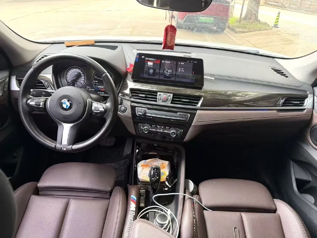 2020 BMW X1 2.0T 192HP L4 8AT,autocango,china used car exporter,china ev exporter,chinese used car exporter,chinese used ev exporter