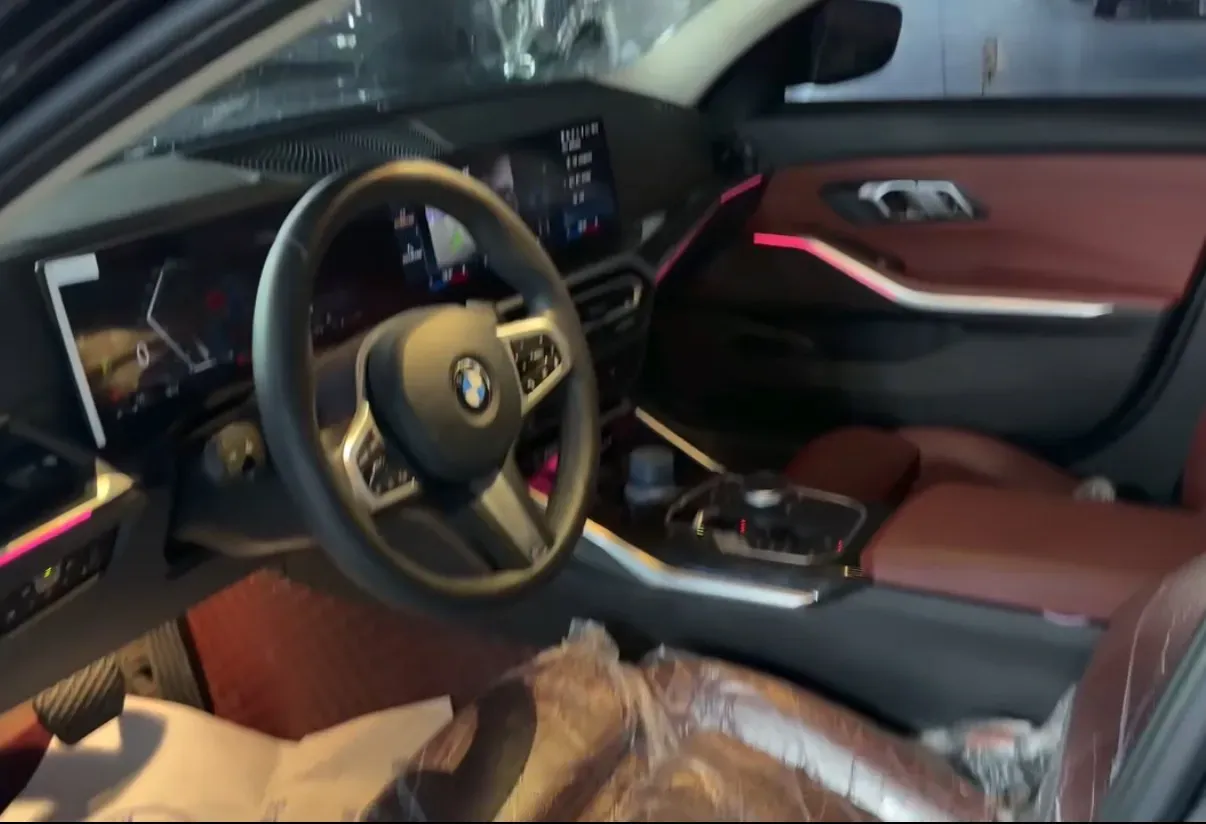 2024 BMW 3 Series 2.0T 184HP L4 8AT,autocango,china used car exporter,china ev exporter,chinese used car exporter,chinese used ev exporter