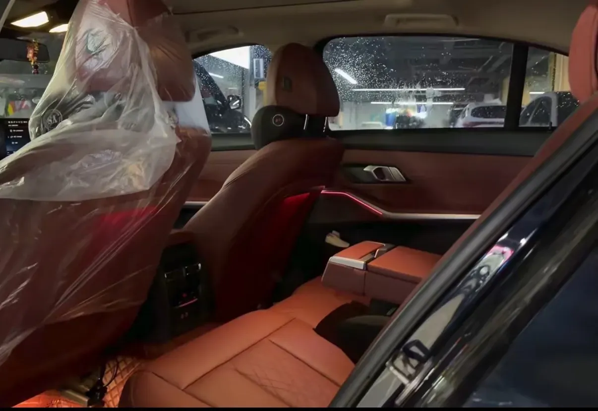 2024 BMW 3 Series 2.0T 184HP L4 8AT,autocango,china used car exporter,china ev exporter,chinese used car exporter,chinese used ev exporter