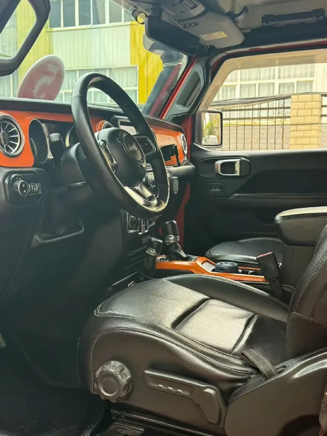 2018 Jeep Wrangler 2.0T 266HP L4 8AT,autocango,china used car exporter,china ev exporter,chinese used car exporter,chinese used ev exporter