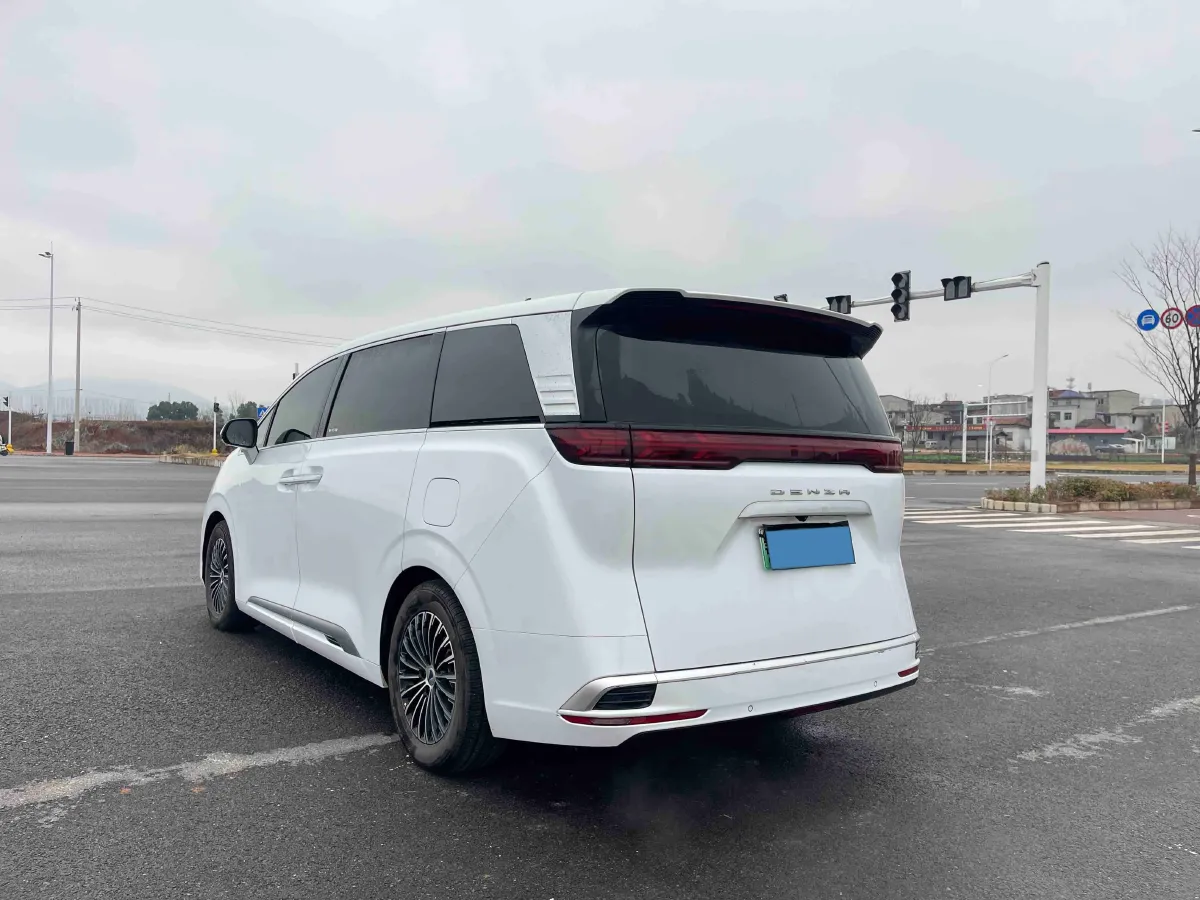 2022 Mercedes-Benz GLC Class 2.0T 197HP L4 9AT,autocango,china used car exporter,china ev exporter,chinese used car exporter,chinese used ev exporter