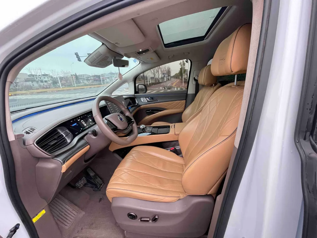 2022 Mercedes-Benz GLC Class 2.0T 197HP L4 9AT,autocango,china used car exporter,china ev exporter,chinese used car exporter,chinese used ev exporter