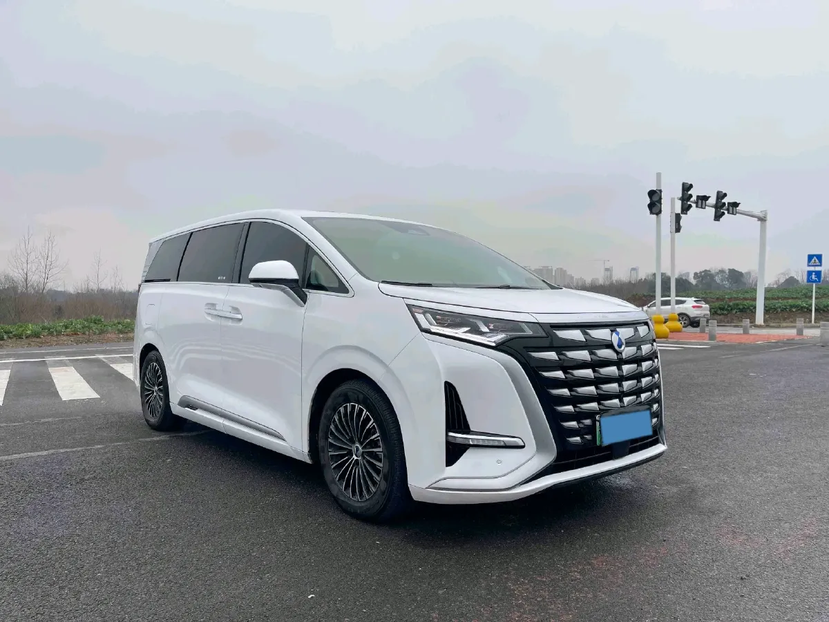 2022 Mercedes-Benz GLC Class 2.0T 197HP L4 9AT,autocango,china used car exporter,china ev exporter,chinese used car exporter,chinese used ev exporter