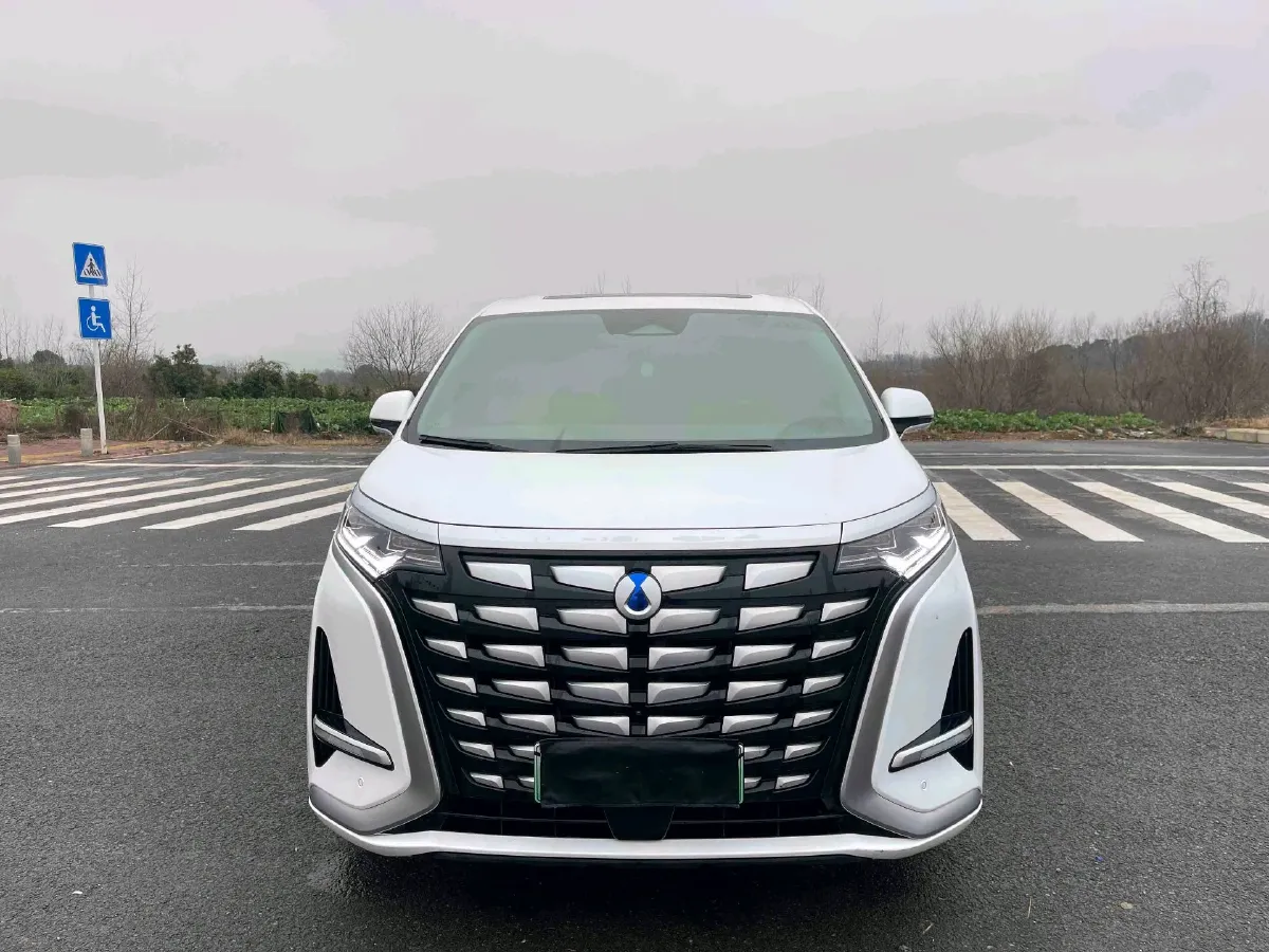 2022 Mercedes-Benz GLC Class 2.0T 197HP L4 9AT,autocango,china used car exporter,china ev exporter,chinese used car exporter,chinese used ev exporter