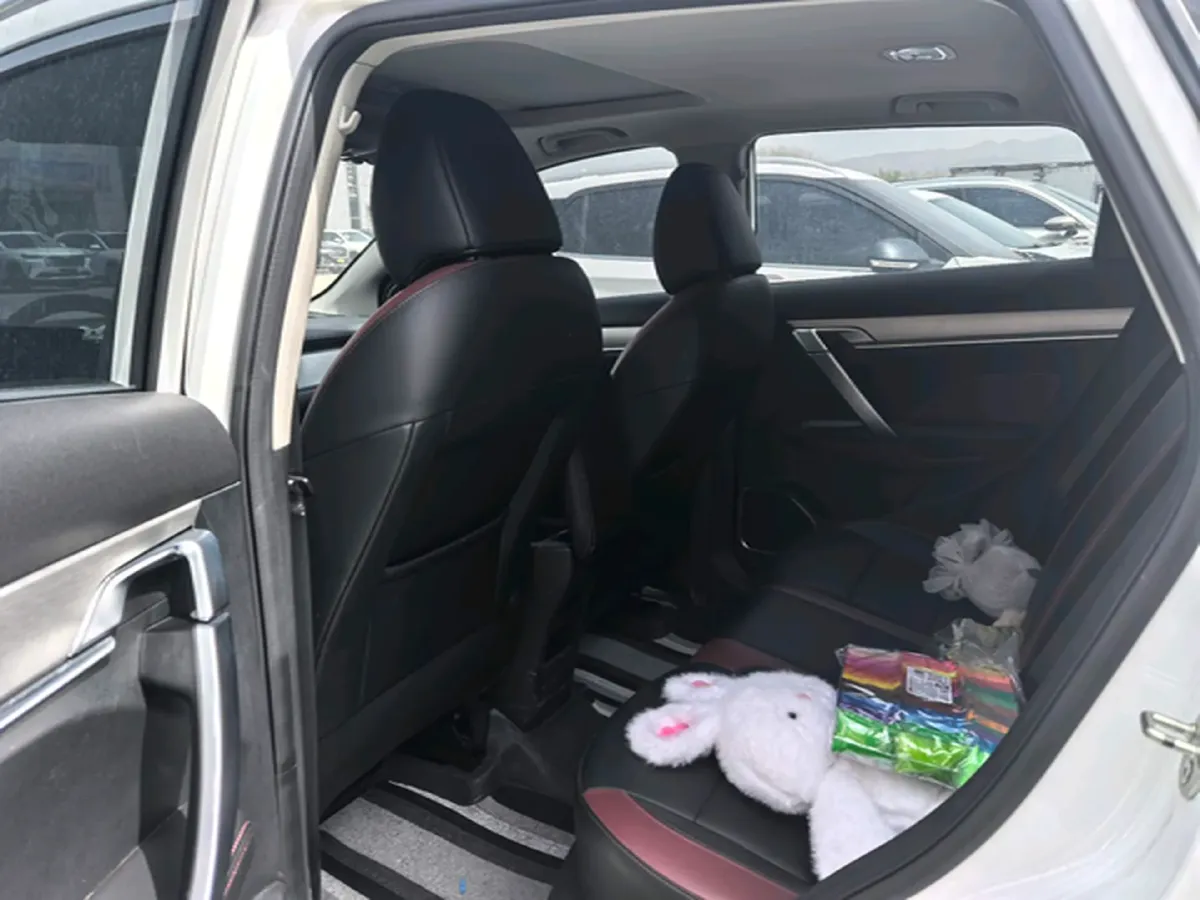 2021 Geely Coolray 1.4T 141HP L4 6DCT,autocango,china used car exporter,china ev exporter,chinese used car exporter,chinese used ev exporter